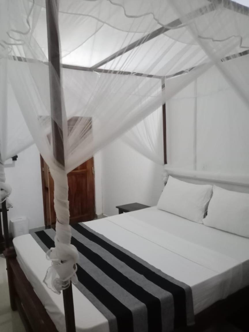 Ray Homestay Udawalawe Ngoại thất bức ảnh